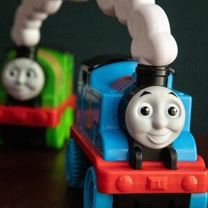 Fisher-Price Thomas and Friends Race & Chase RC Train